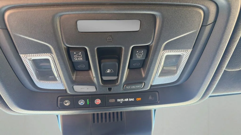 Used 2022 Pacific Blue Metallic GMC Denali Ultimate image 33