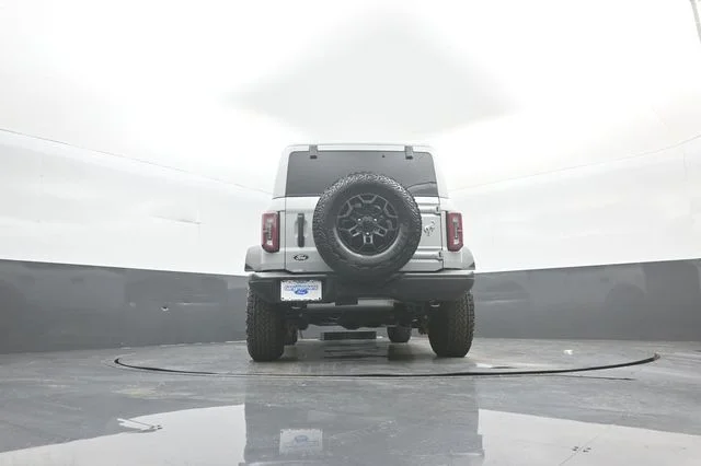New 2026 Avalanche Gray Ford Badlands® image 37