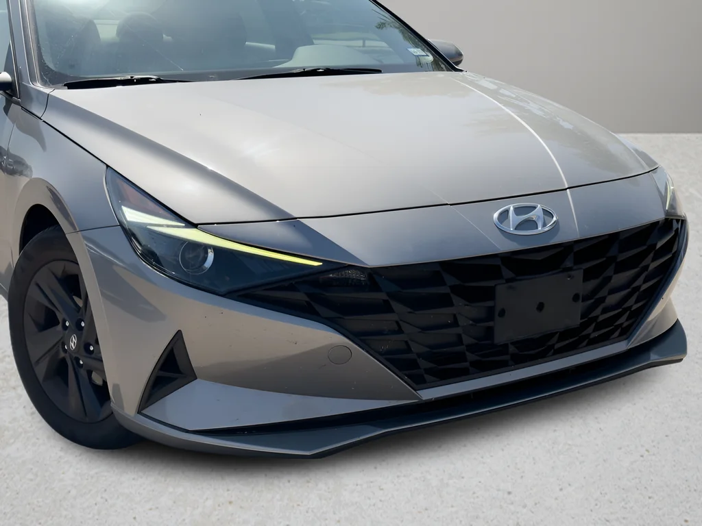 Used 2022 Hyundai Elantra SEL with VIN KMHLM4AG9NU353403 for sale in Hurst, TX