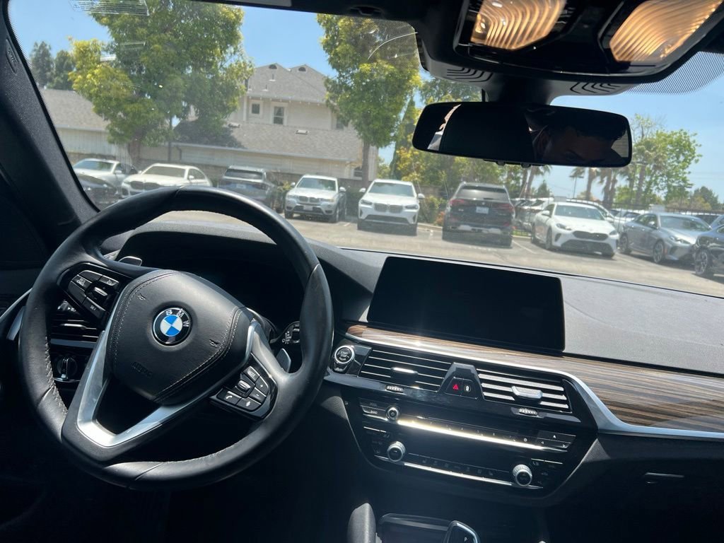 Used 2019 Bluestone Metallic BMW 540i image 12