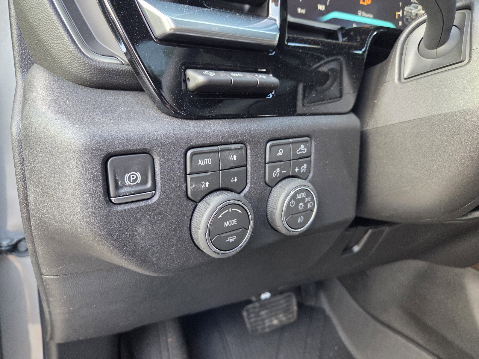 New 2026 Sterling Gray Metallic Chevrolet High Country DRW image 28