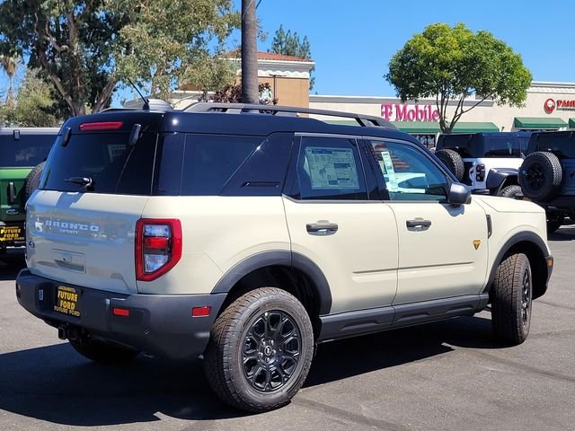 Used 2025 Desert Sand Ford Badlands® image 3