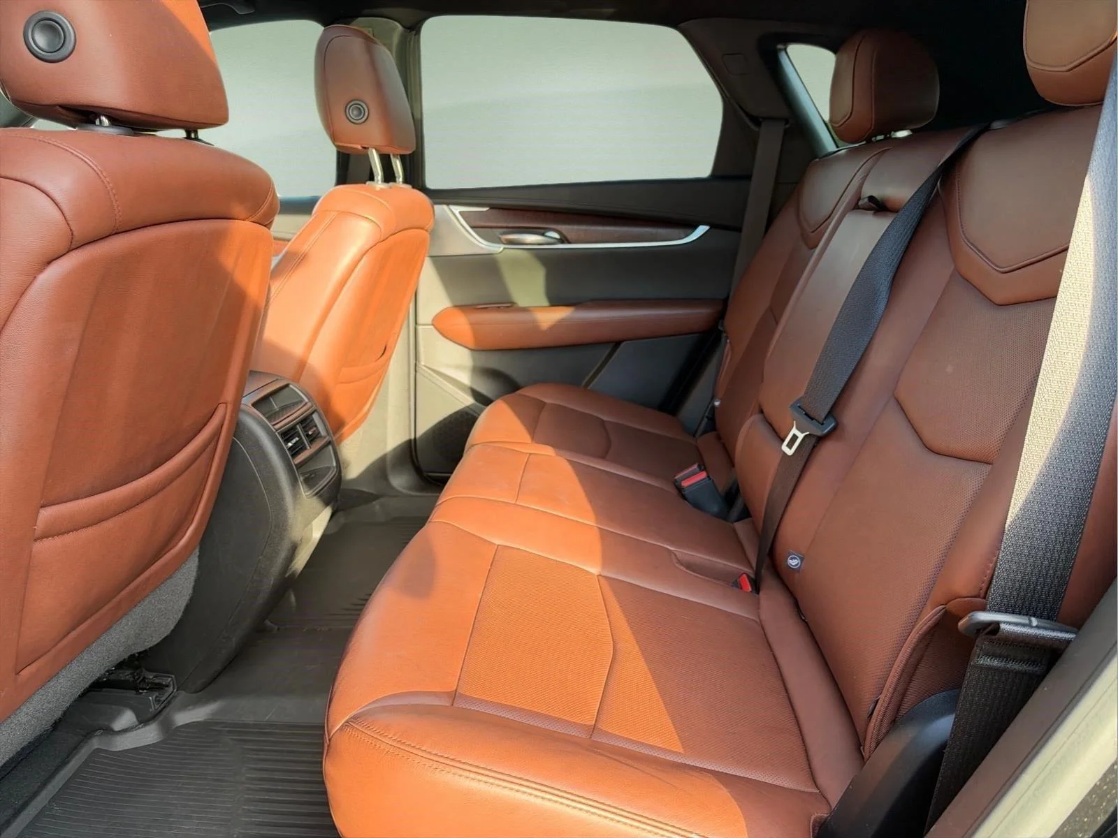 Used 2020 Stellar Black Metallic Cadillac Premium Luxury AWD image 17