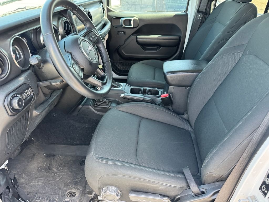 Used 2021 White Jeep Unlimited Sport S image 22