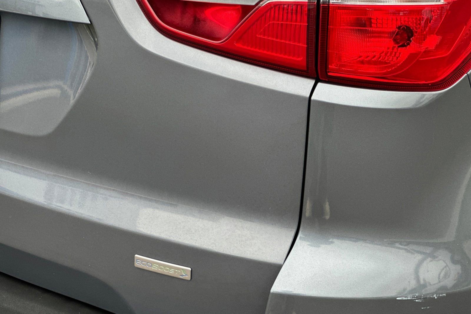 Used 2018 Gray Ford S image 35