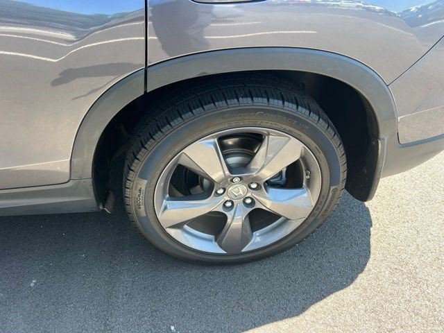 Used 2020 Modern Steel Metallic Honda Touring image 5