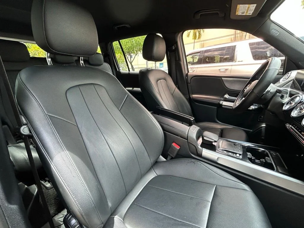 Used 2022  Mercedes-Benz GLB 250 image 30