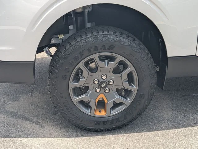 New 2026 White Ford Tremor image 12