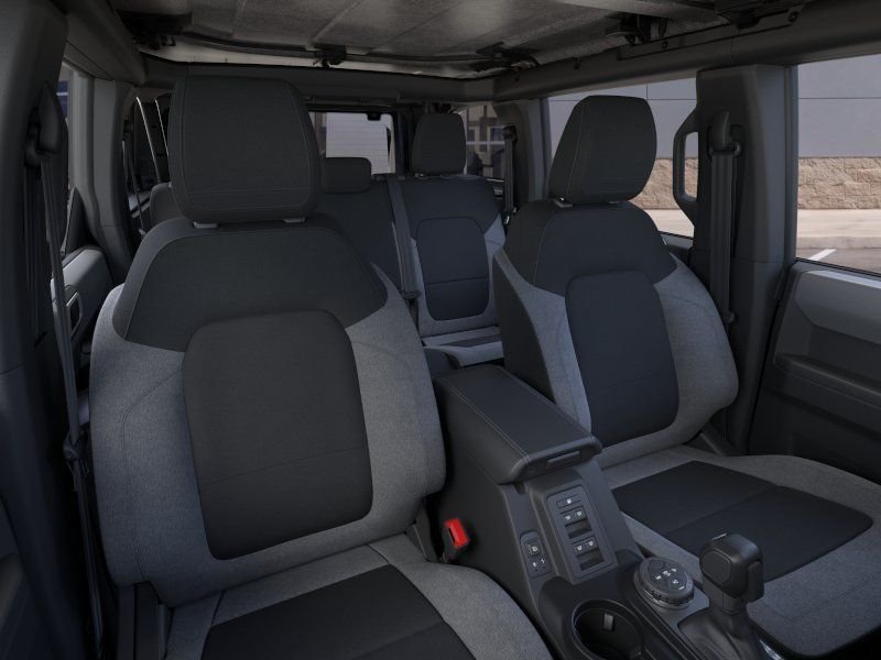 2025 Ford Bronco 4-Door Base - Photo 10