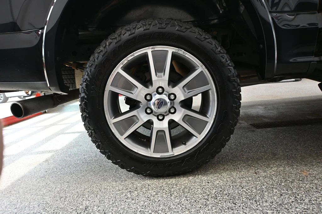 Used 2016 Black Ford XLT image 19