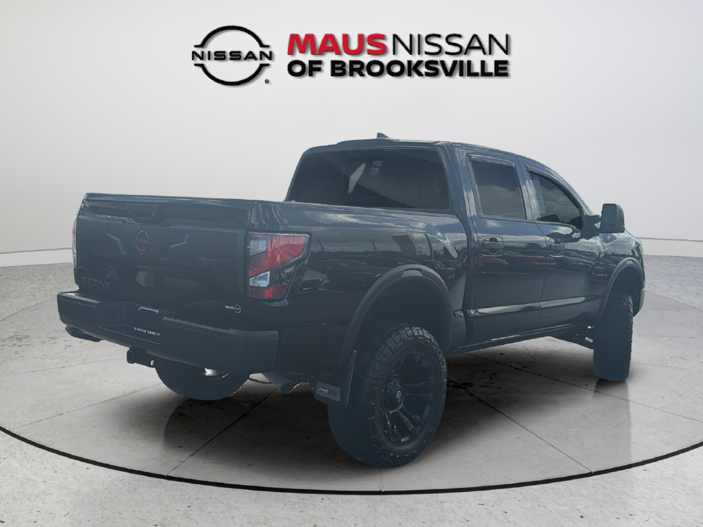 Used 2024 Super Black Nissan PRO-4X image 10