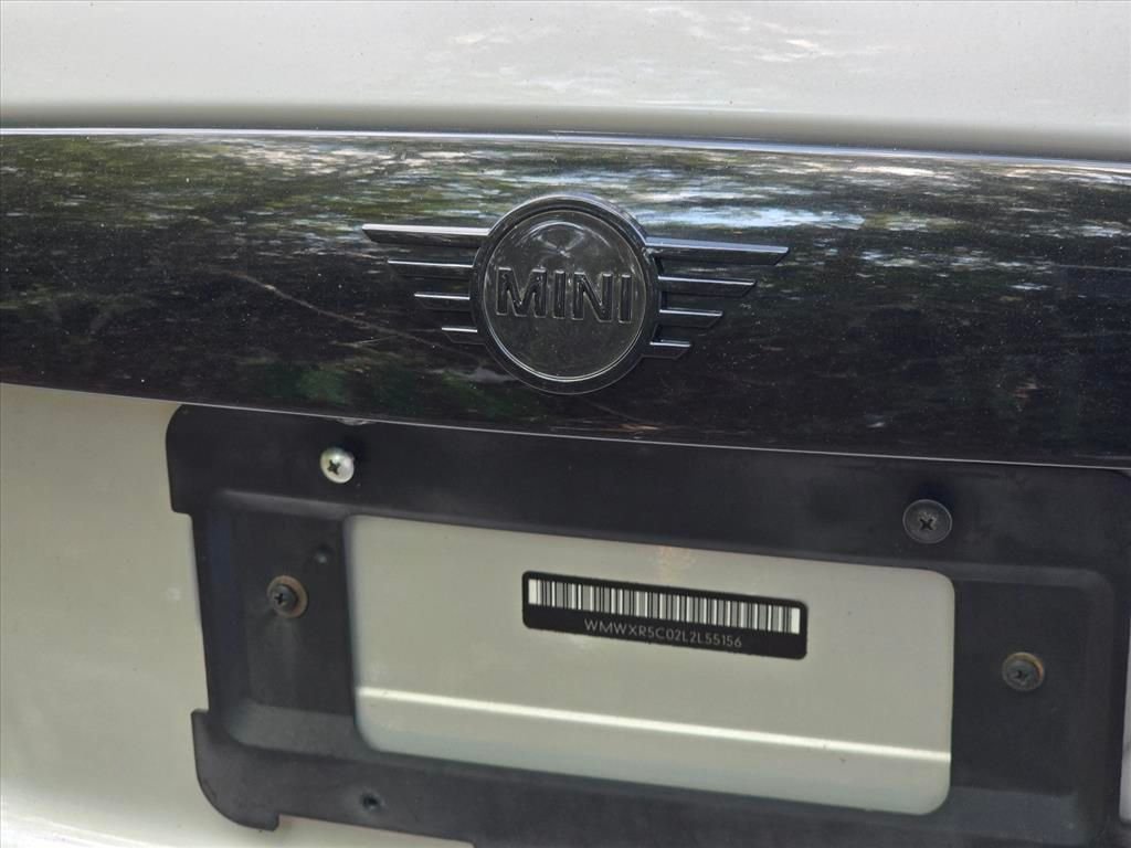 Used 2020 White MINI Classic image 14