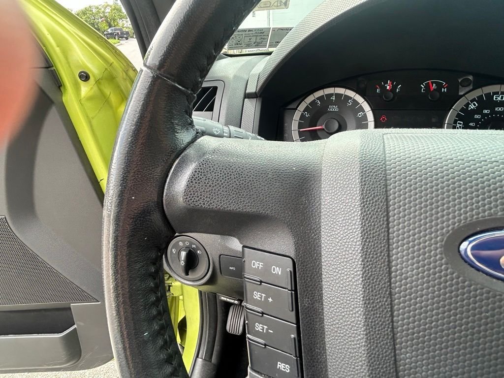 Used 2011 Lime Squeeze Metallic Ford XLT image 12