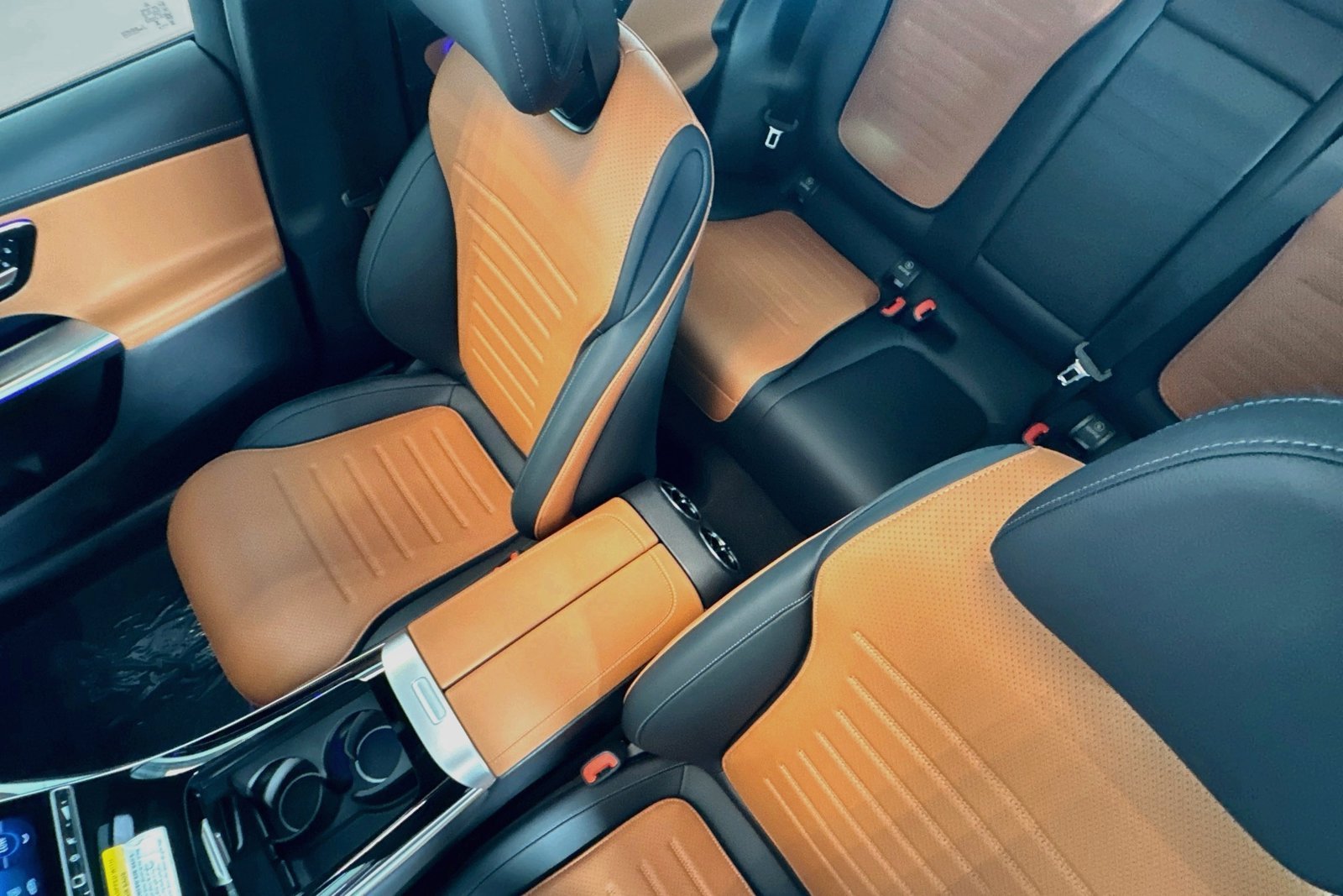 New 2026 Polar White Mercedes-Benz GLC 300 image 19