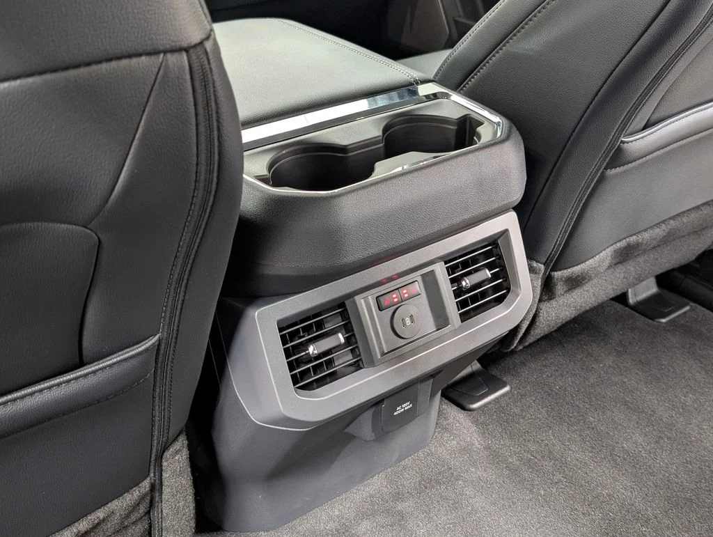 New 2026 Oxford White Ford F-250® Lariat® image 21