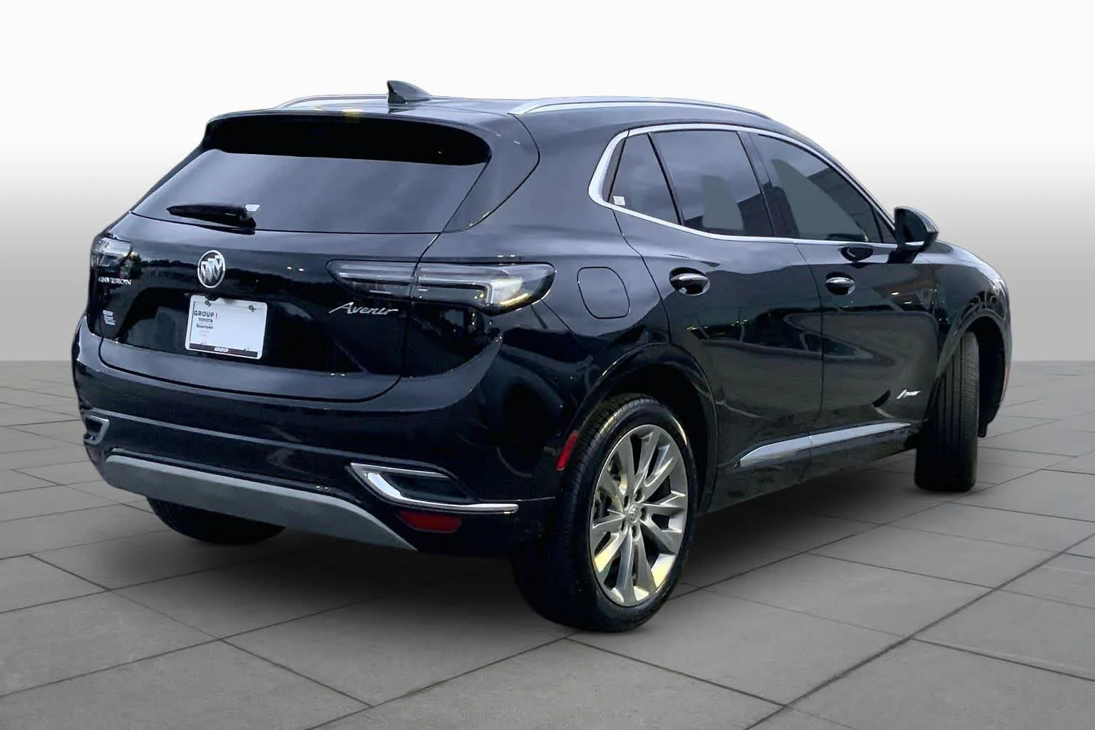 Used 2022 Ebony Twilight Metallic Buick Avenir image 13