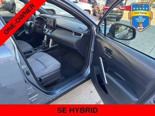 Used 2025  Toyota Hybrid SE image 11