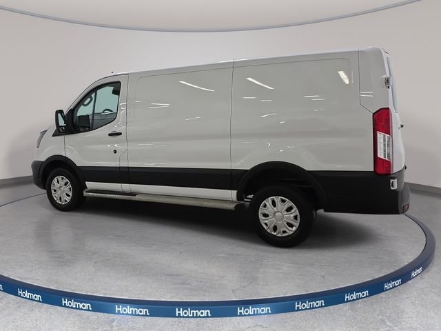 Used 2025 White Ford Base image 9