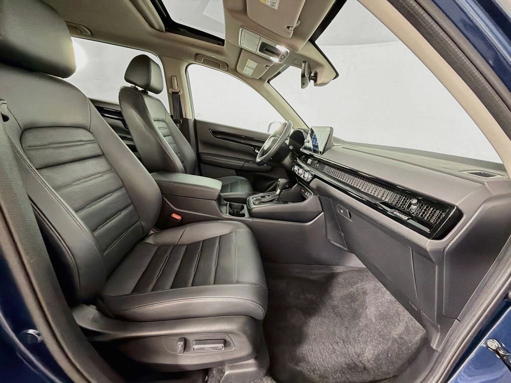 Used 2024  Honda EX-L image 28