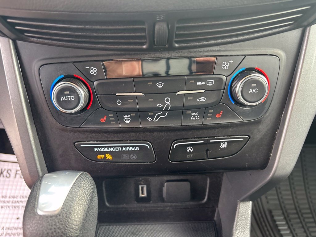 Used 2017 Magnetic Ford SE image 21