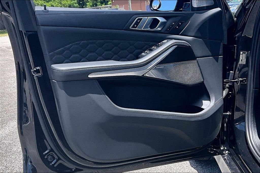 Used 2021 Black BMW Base image 16