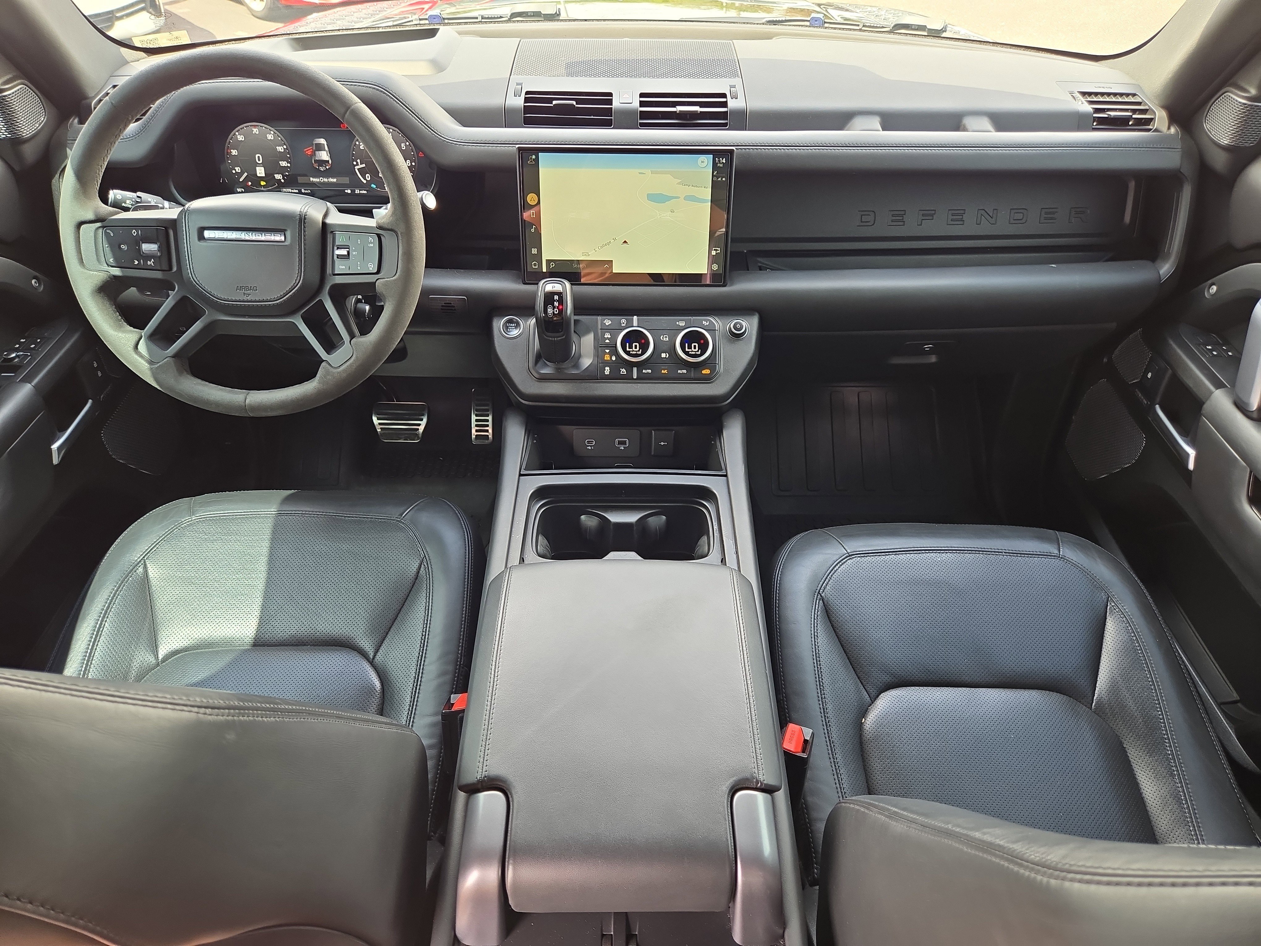Used 2023 Black Land Rover V8 image 19