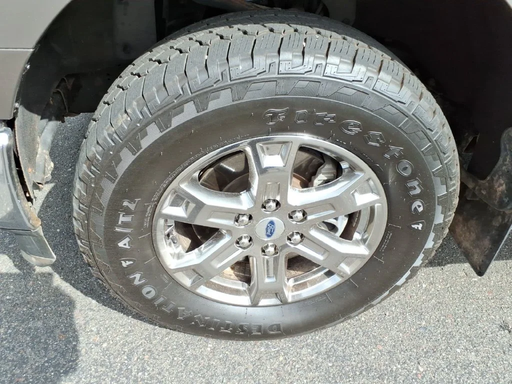Used 2023 Stone Gray Metallic Ford XLT image 9