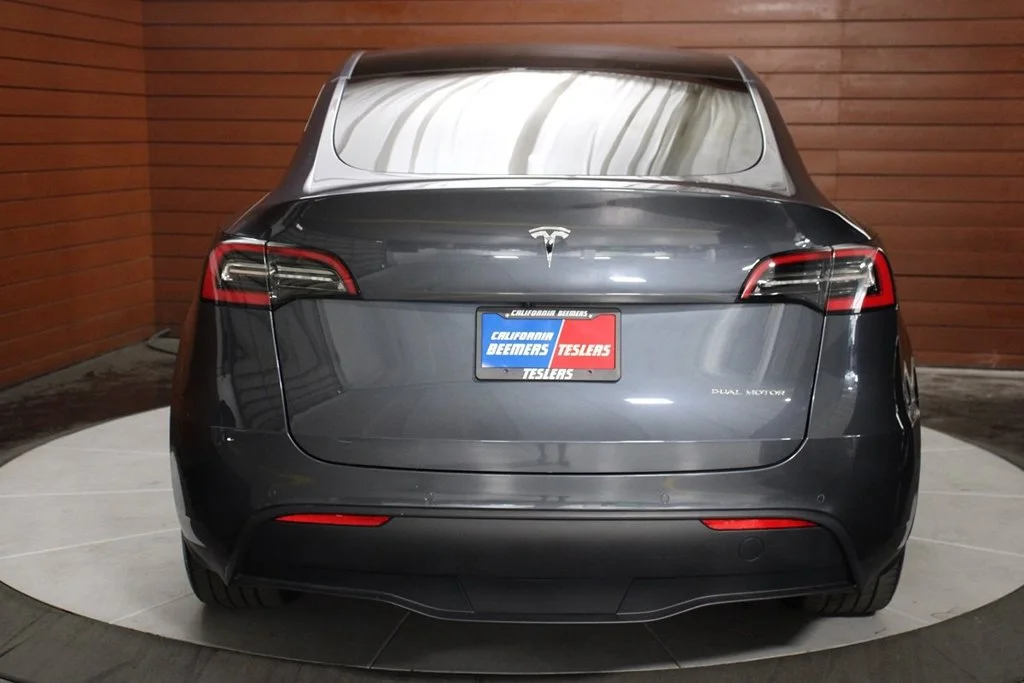 Used 2020 Solid Black Tesla Long Range image 4