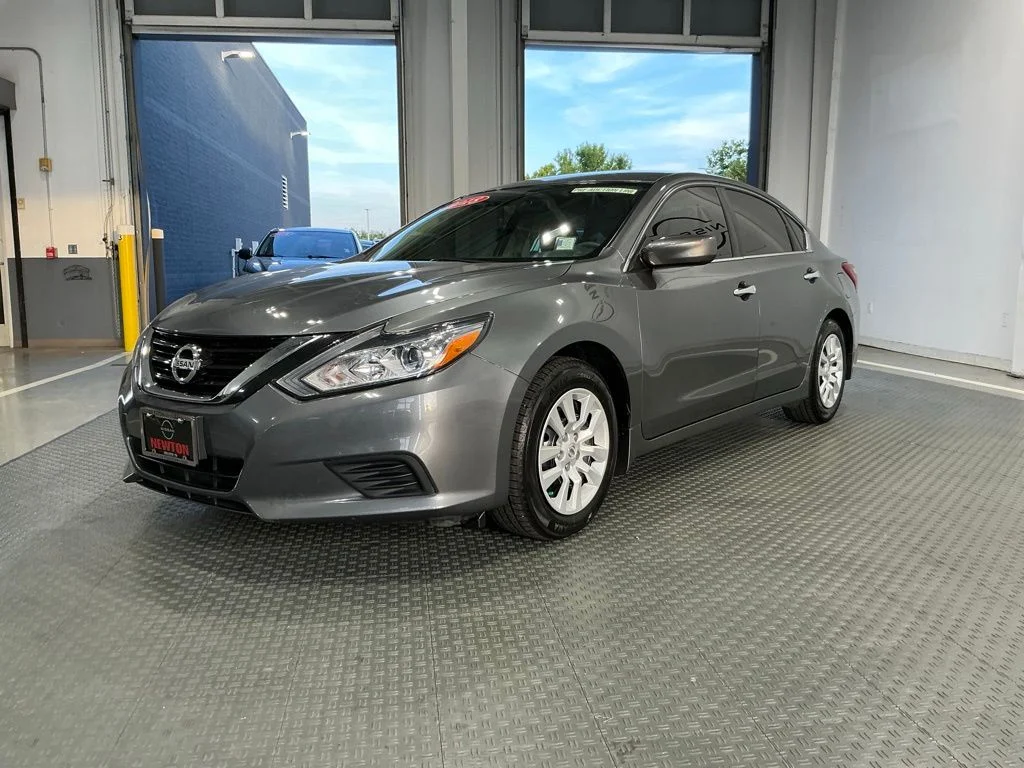Used 2018 Nissan Altima S with VIN 1N4AL3AP7JC201229 for sale in Gallatin, TN