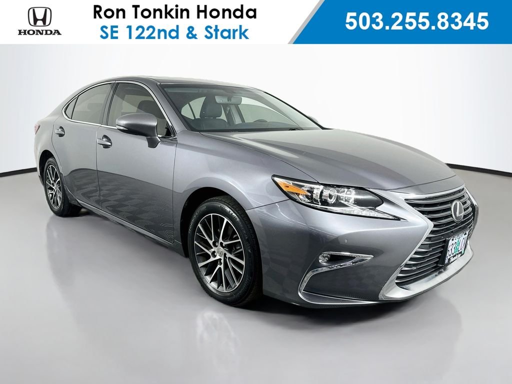 2016 Lexus ES