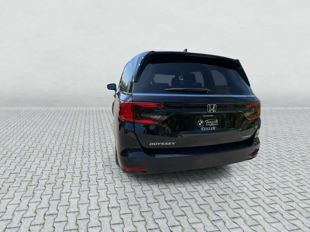Used 2024  Honda Sport image 7