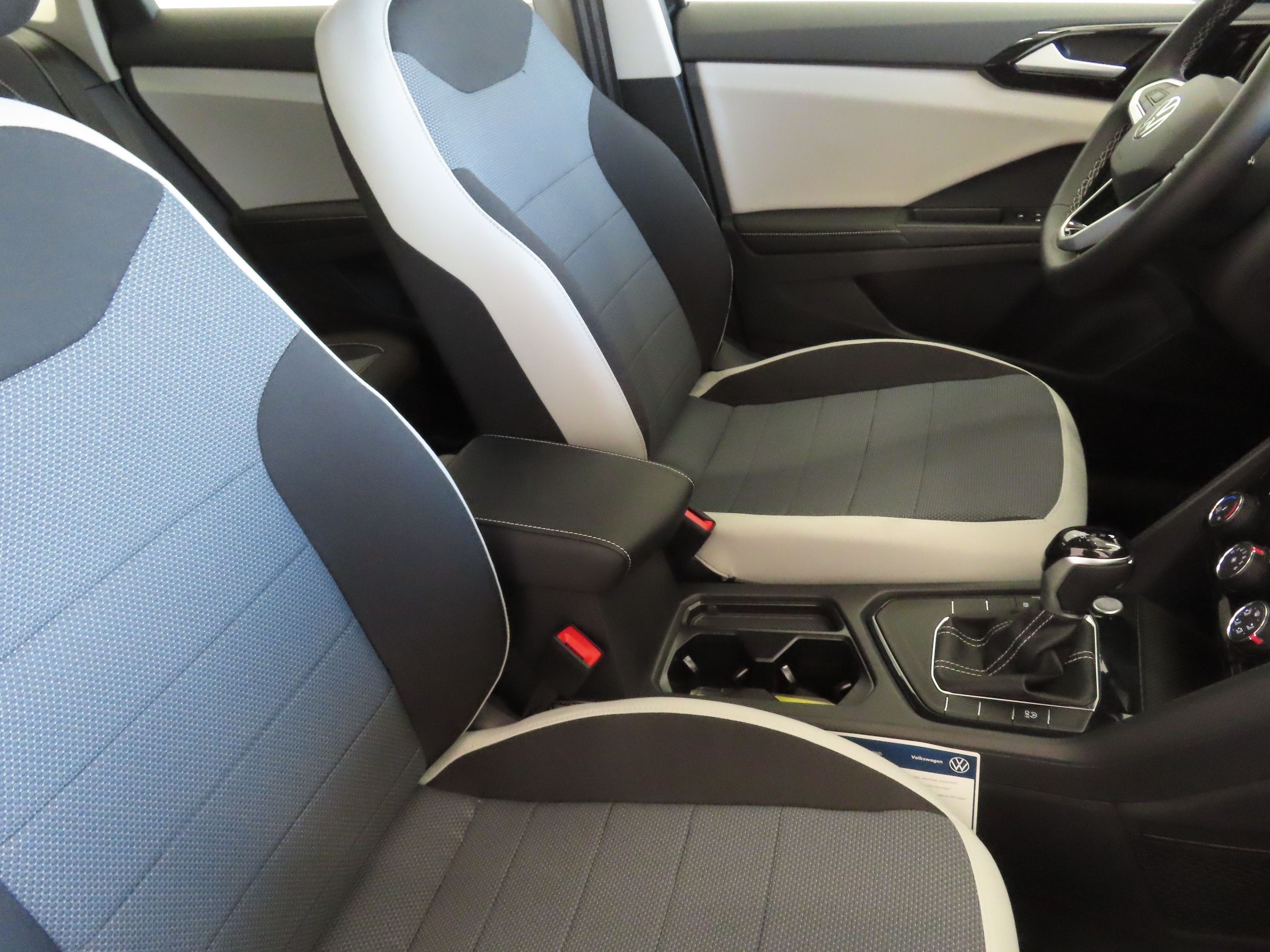 New 2026 Black Volkswagen 1.5T S image 22
