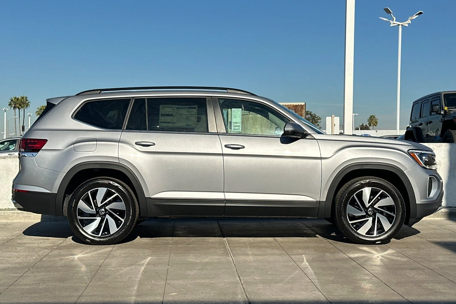 New 2026 Silver Volkswagen 2.0T SE w/Technology image 4