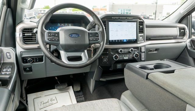 Used 2024 Agate Black Metallic Ford XLT image 11