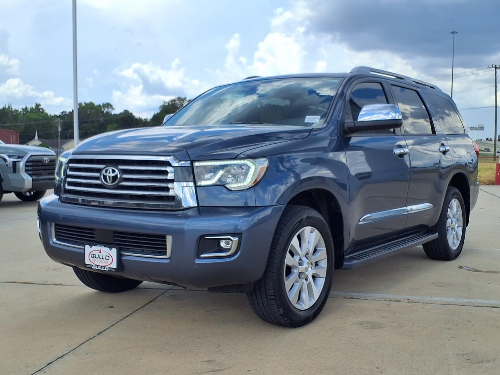 Certified Used 2019 Shoreline Mist Toyota Platinum image 4