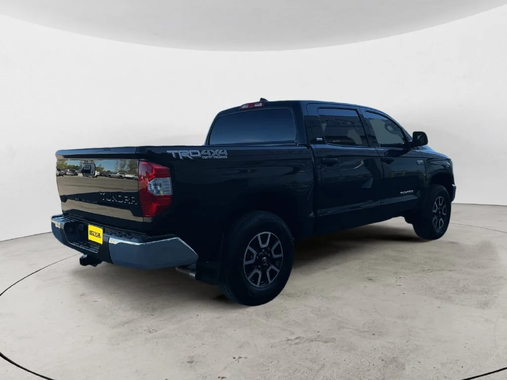 Used 2020 Black Toyota SR5 image 8