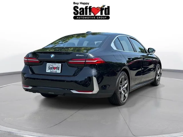 Used 2026 Black BMW 530i xDrive image 9
