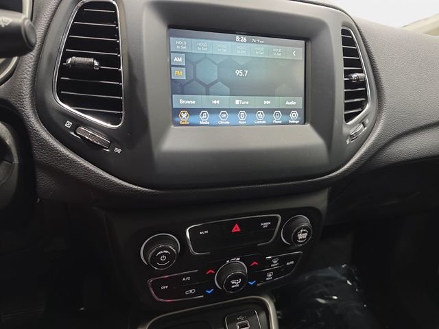 Used 2020 Diamond Black Crystal Pearlcoat Jeep Sport image 19