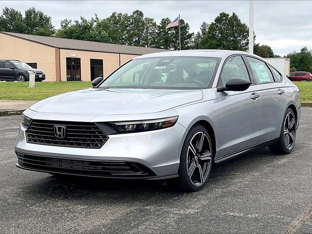 New 2026 Solar Silver Metallic Honda SE image 7