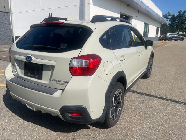 Used 2017 Beige Subaru 2.0i Limited image 3