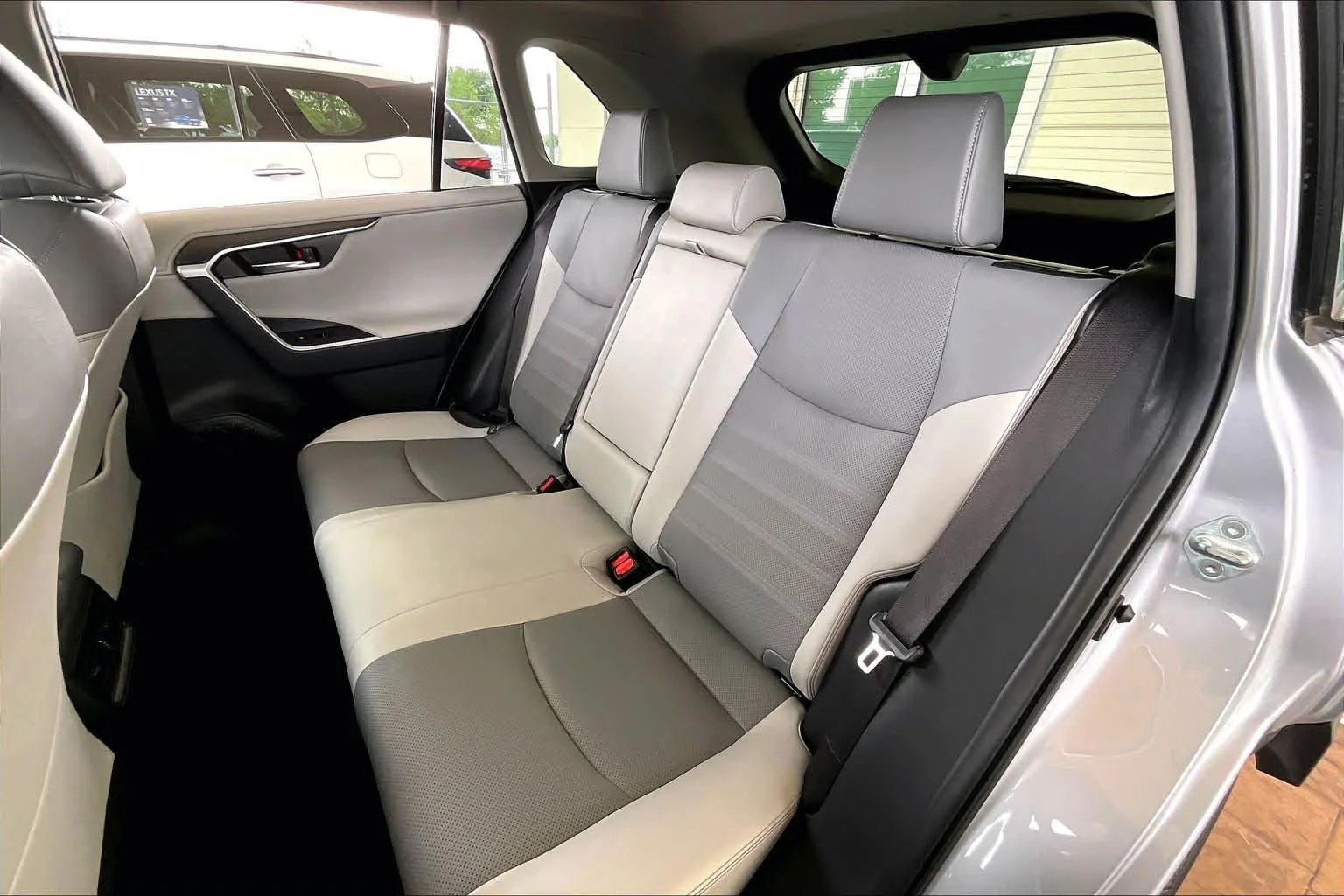 Used 2020 Silver Sky Metallic Toyota Limited image 19