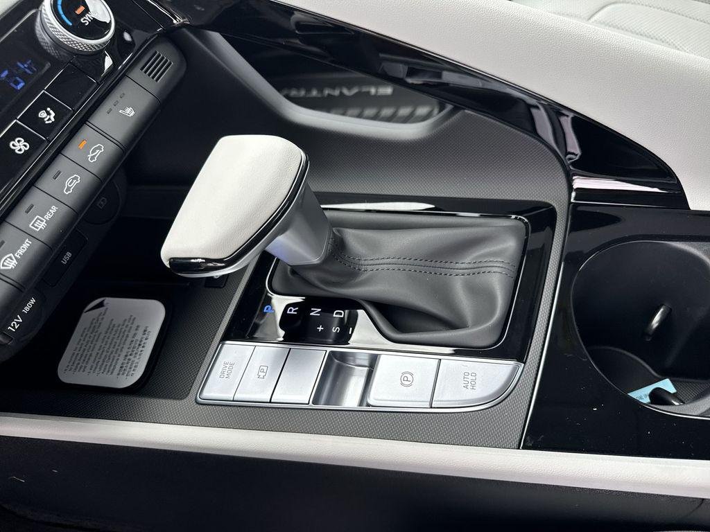 New 2026 Abyss Black Hyundai Limited image 23