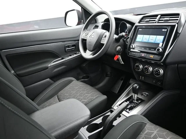 New 2026 Red Mitsubishi 2.0 ES image 17