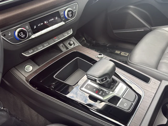 Used 2021 White Audi 45 Premium Plus image 22