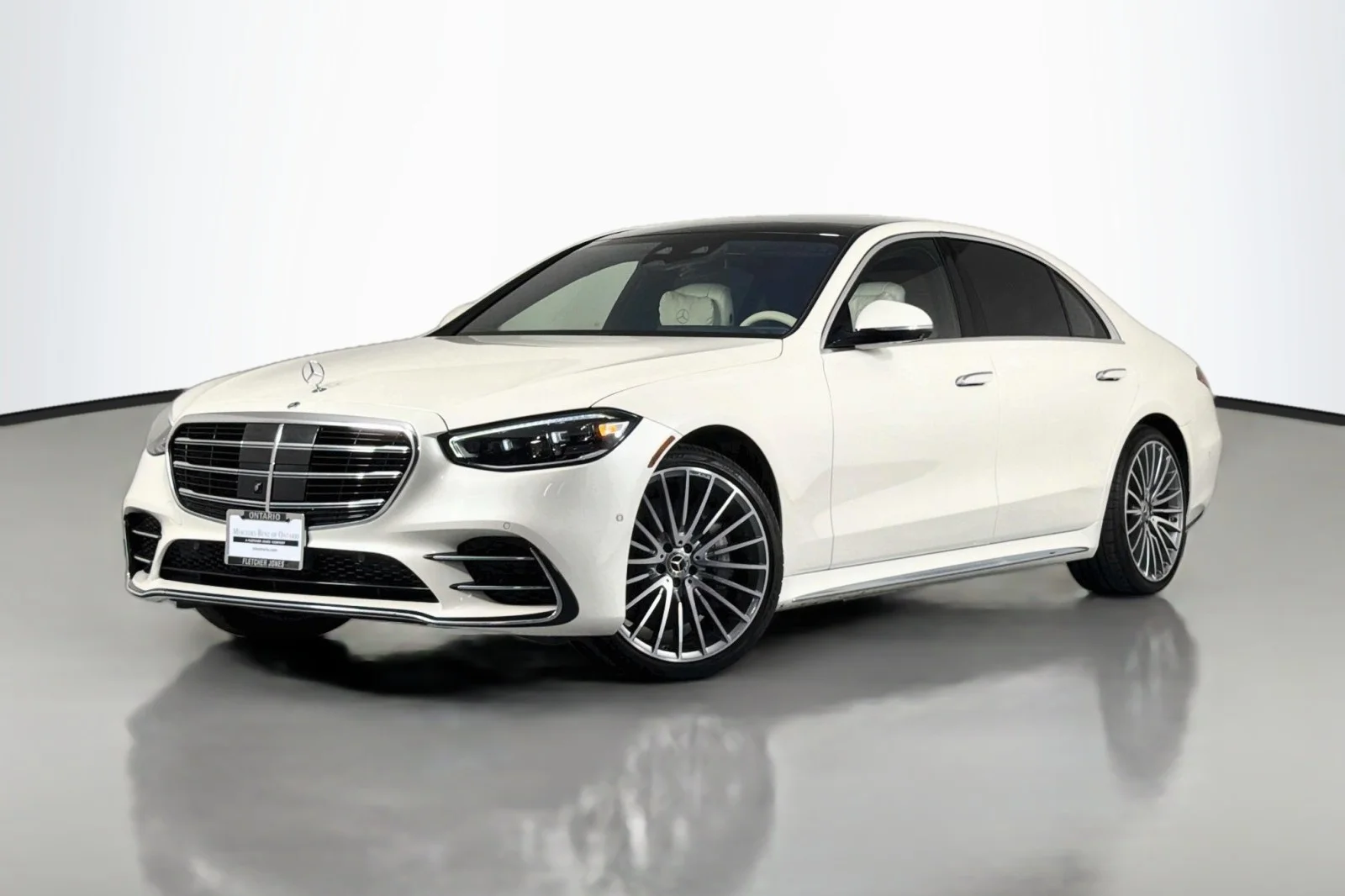 Certified Used 2023 MANUFAKTUR Diamond White Mercedes-Benz S 580 image 1