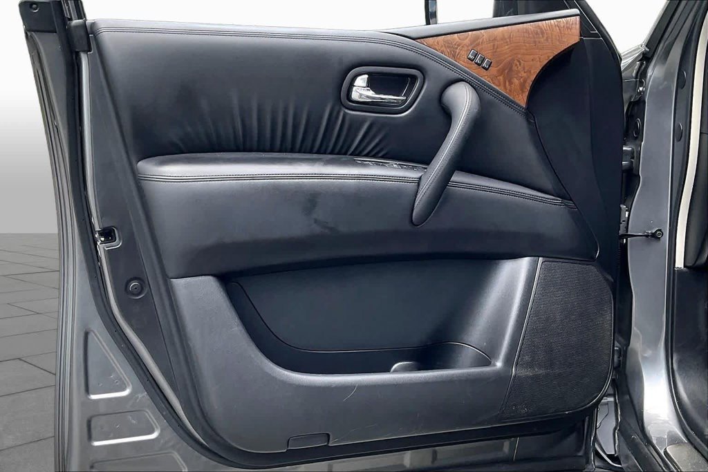 Used 2022 Gray Nissan SL image 23
