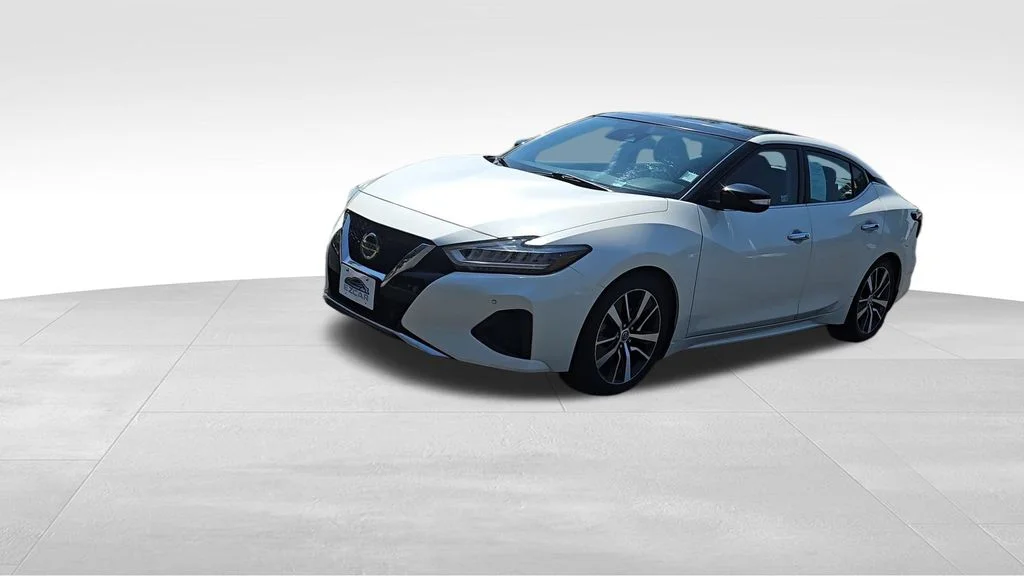 Used 2020 White Nissan 3.5 SL image 4