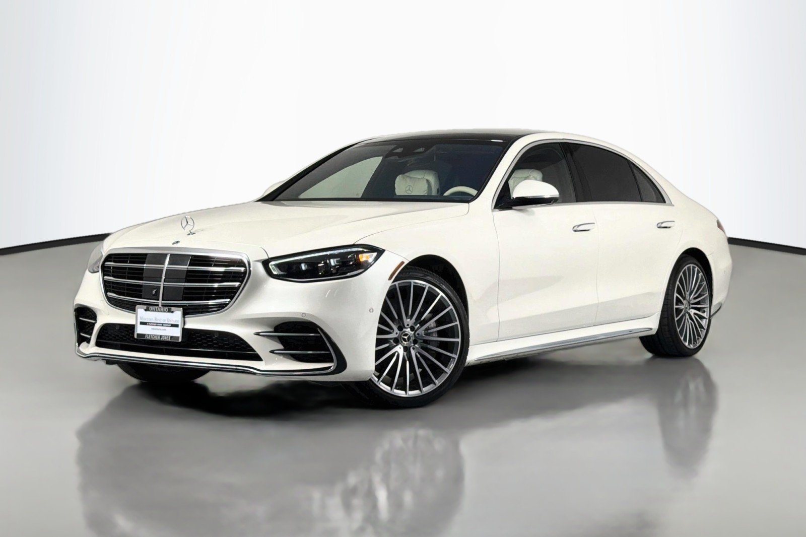 Certified Used 2023 MANUFAKTUR Diamond White Mercedes-Benz S 580 image 1