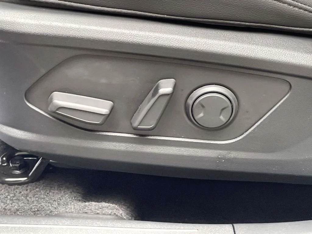 New 2026 Gray Hyundai SEL image 17