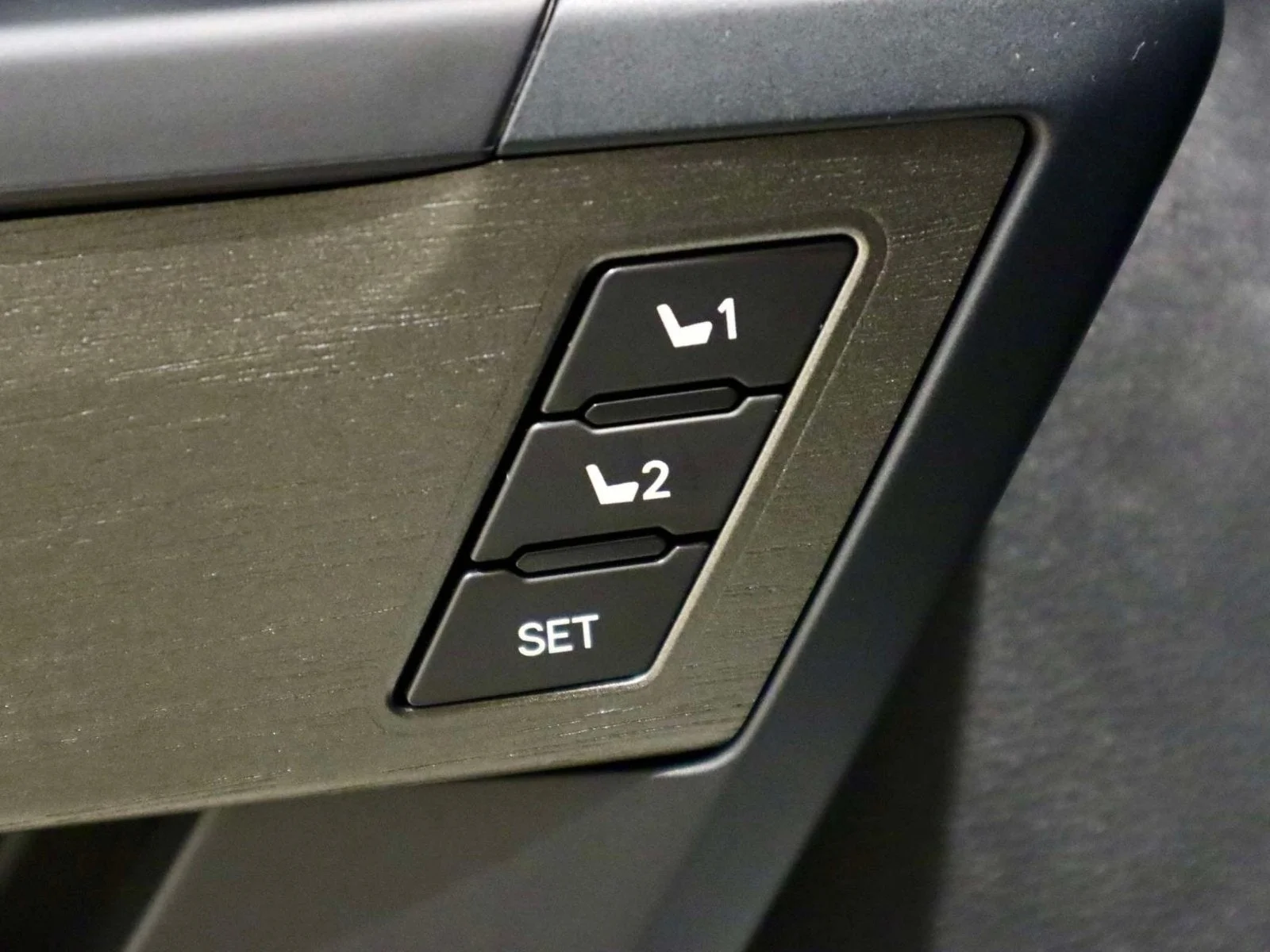 Used 2026 Wind Chill Pearl Toyota Capstone image 26